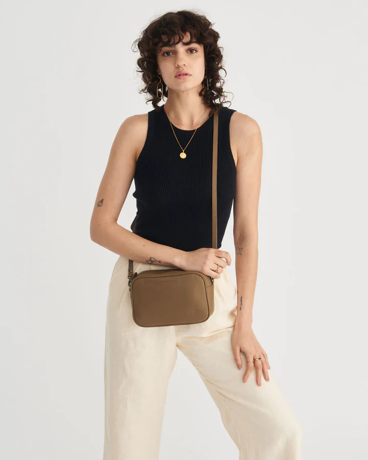 Taylor Leather Cross Body Bag Oak